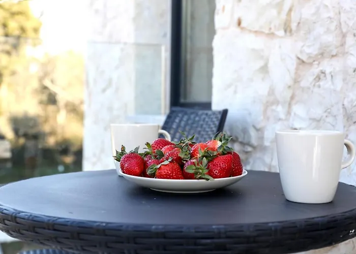 Rans Luxury & In Corfu With Swimming Pool 고우비아