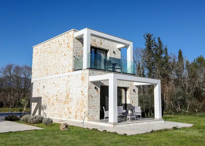 Vilă Rans Luxury & In Corfu With Swimming Pool