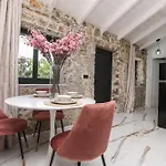 Rans Luxury & In Corfu With Swimming Pool * جوفيا