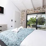 Rans Luxury & In Corfu With Swimming Pool
