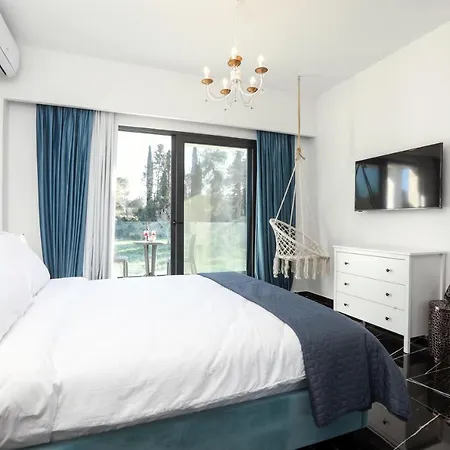 Villa Rans Luxury & In Corfu With Swimming Pool Gouviá