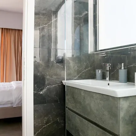 Rans Luxury & In Corfu With Swimming Pool Вилла Гоувия