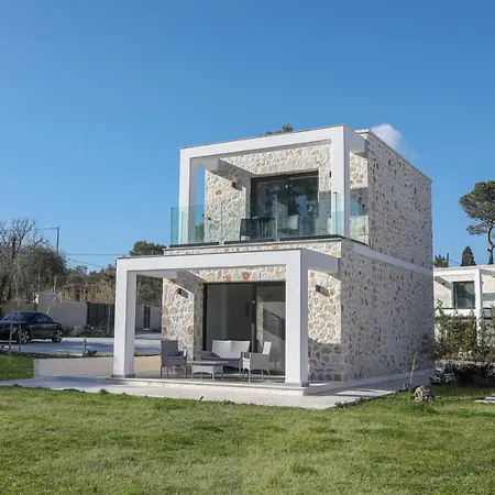 Rans Luxury & In Corfu With Swimming Pool Villa Gouvia